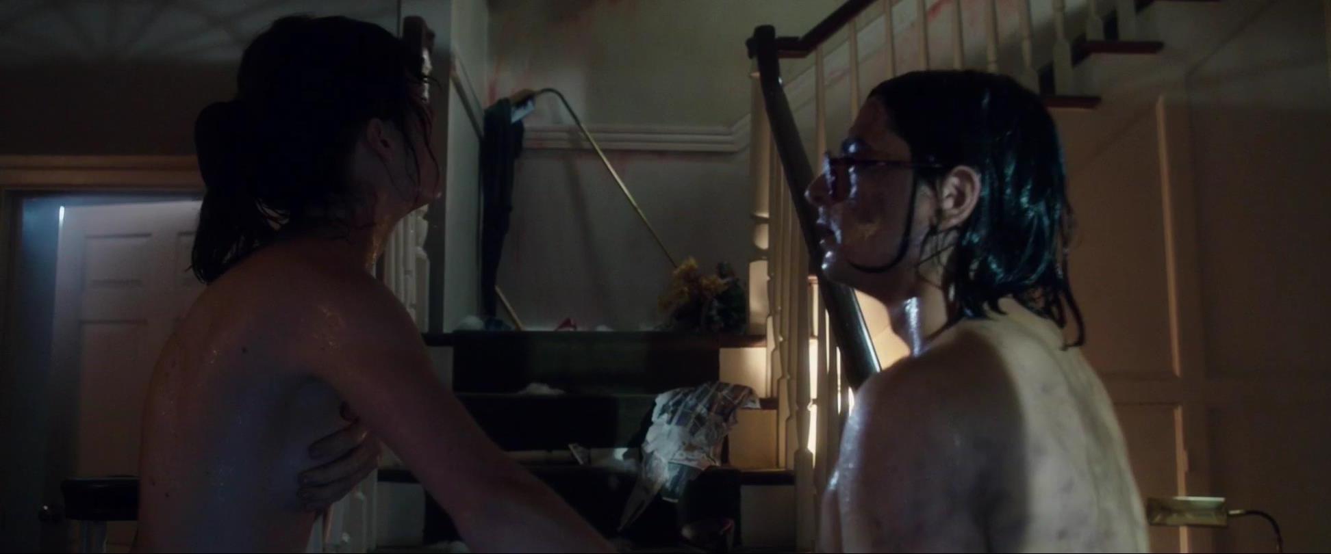 14P Mackenzie Davis & Vanessa Hudgens Nude