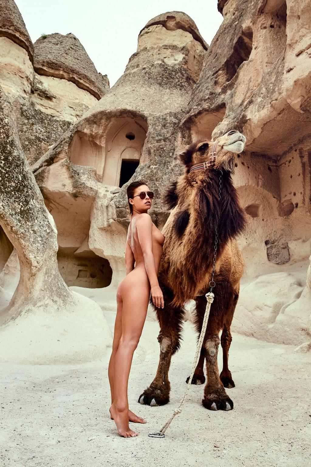 21P Marisa Papen Nude