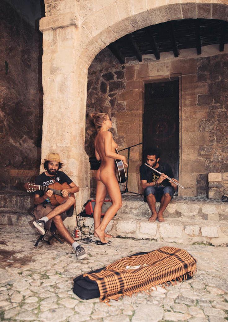 16P Marisa Papen Nude