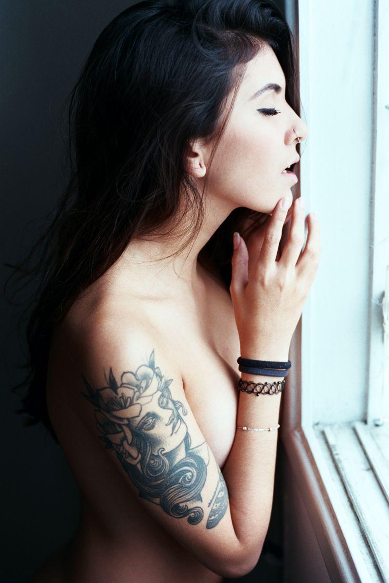 4P Nude photoset of Marjorie Monteiro