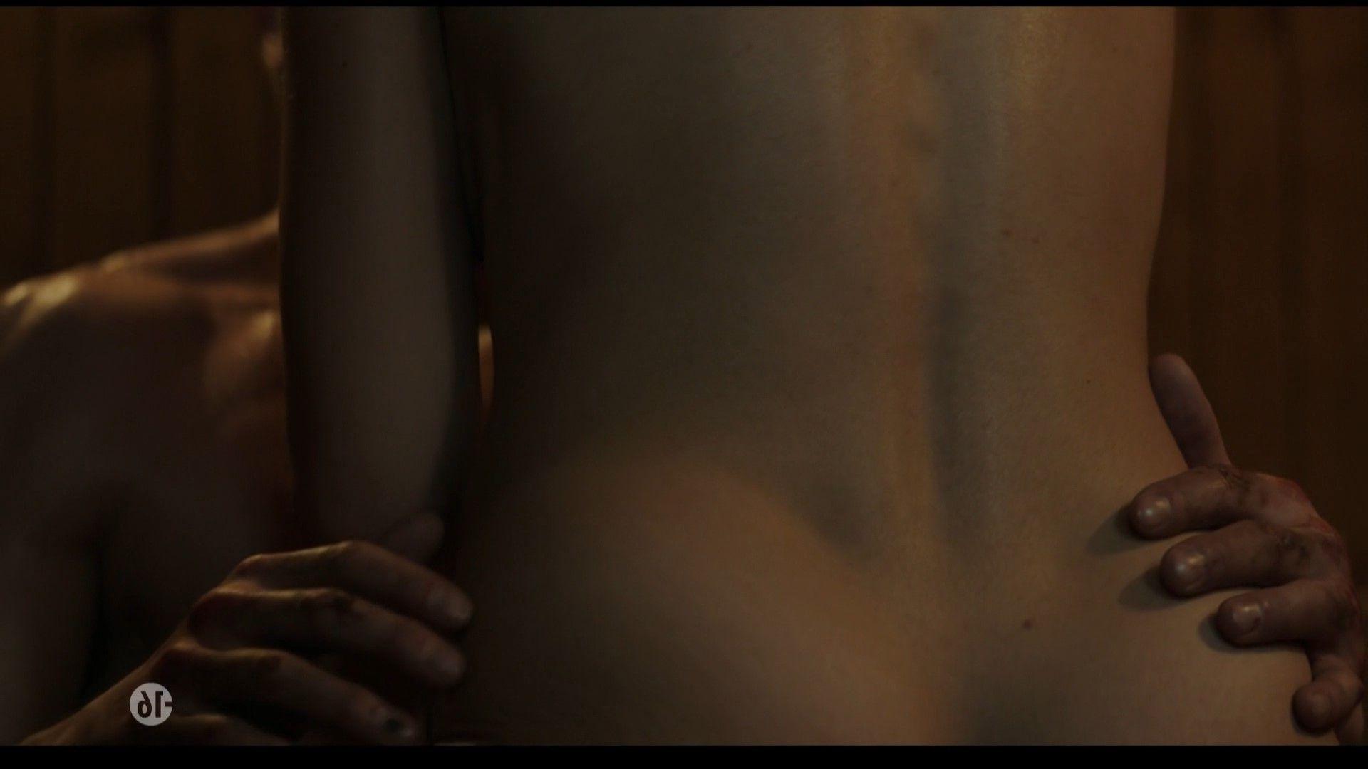 8P Maud Jurez Nude Photos