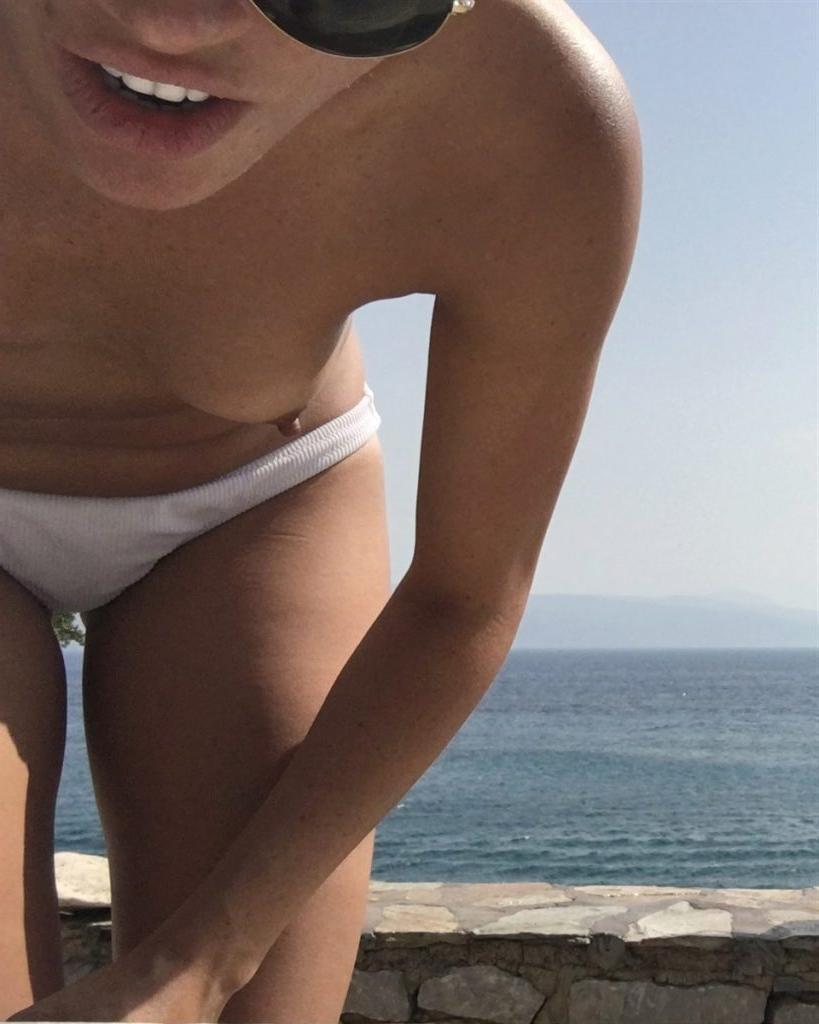 12P Meghan Markle  – New LEAKED Nude Photos!