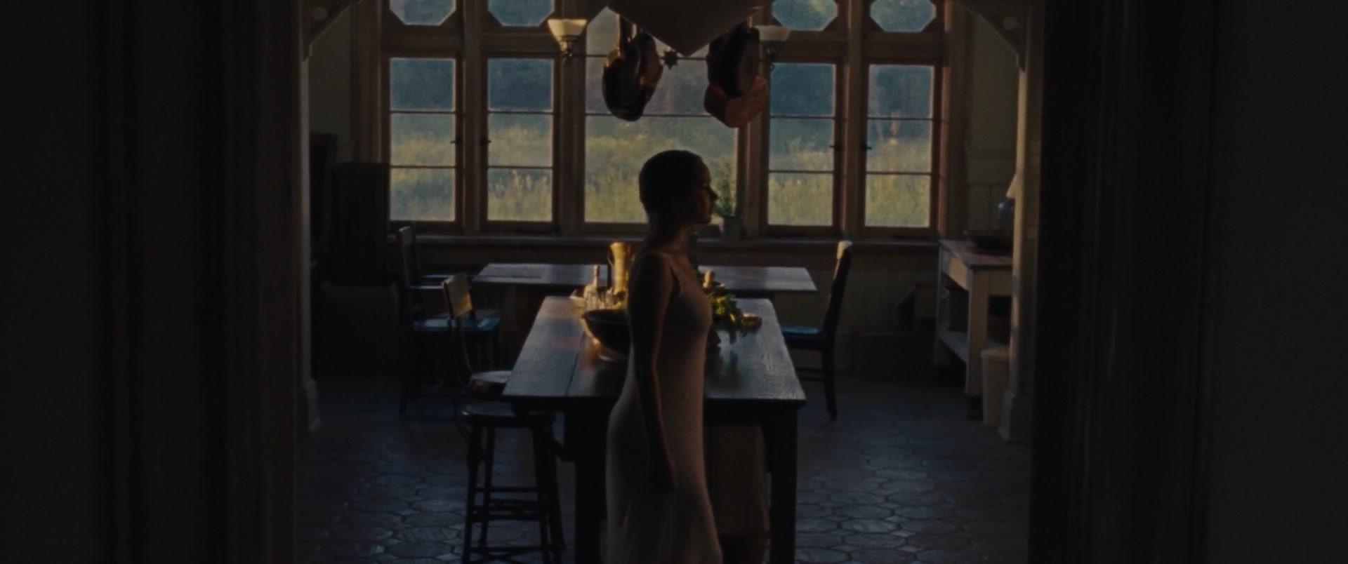 25P Jennifer Lawrence & Michelle Pfeiffer Nude