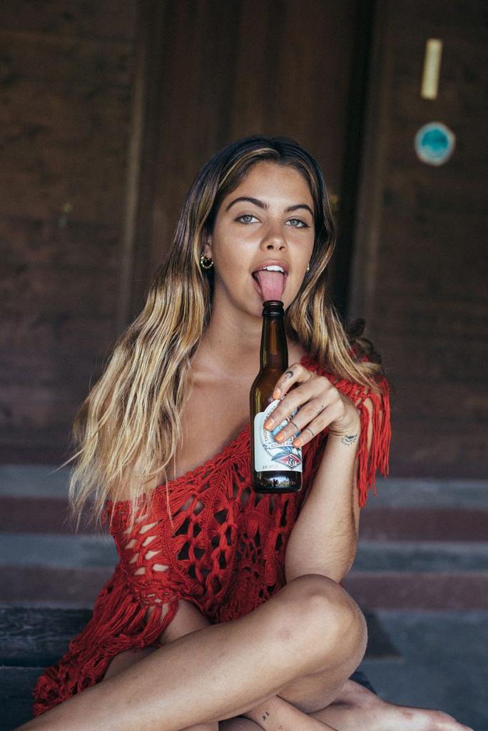 25P Mimi Elashiry Nude