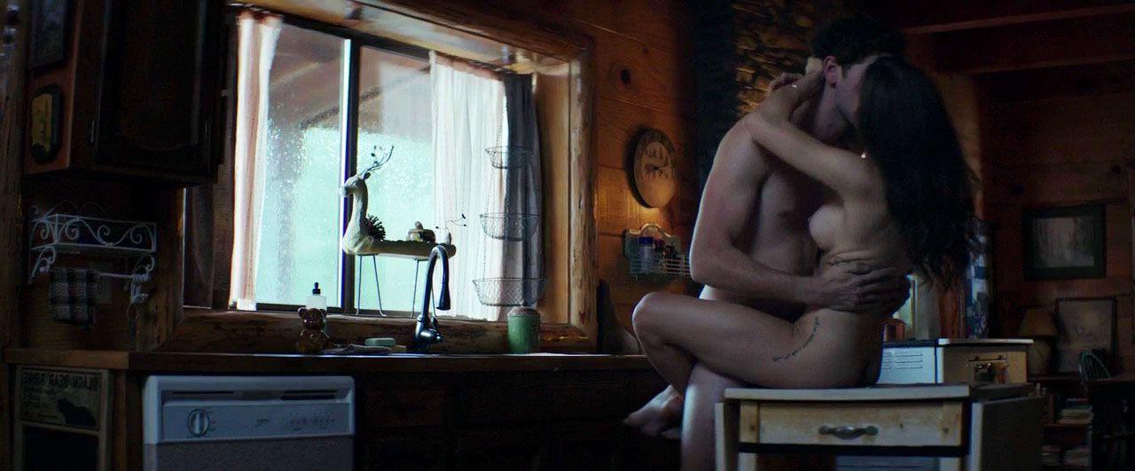 6P Nude Photos of Nadine Crocker