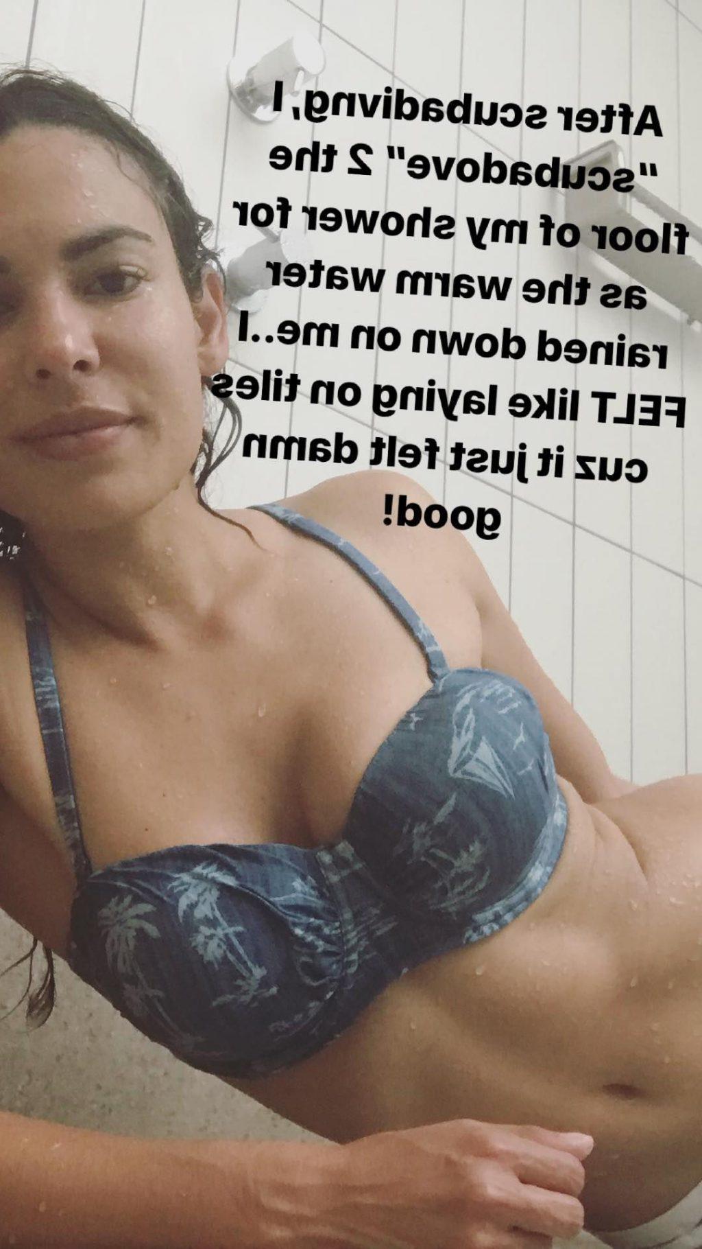 25P Nadine Velazquez nackt