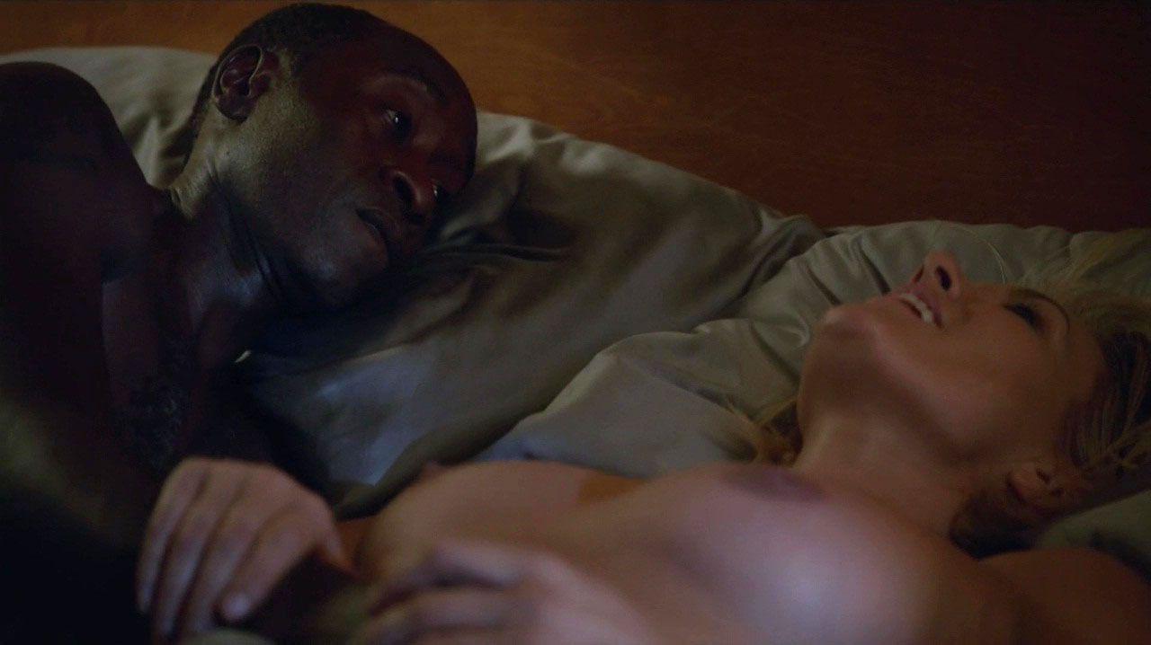 5P Nude Pics of Nicky Whelan