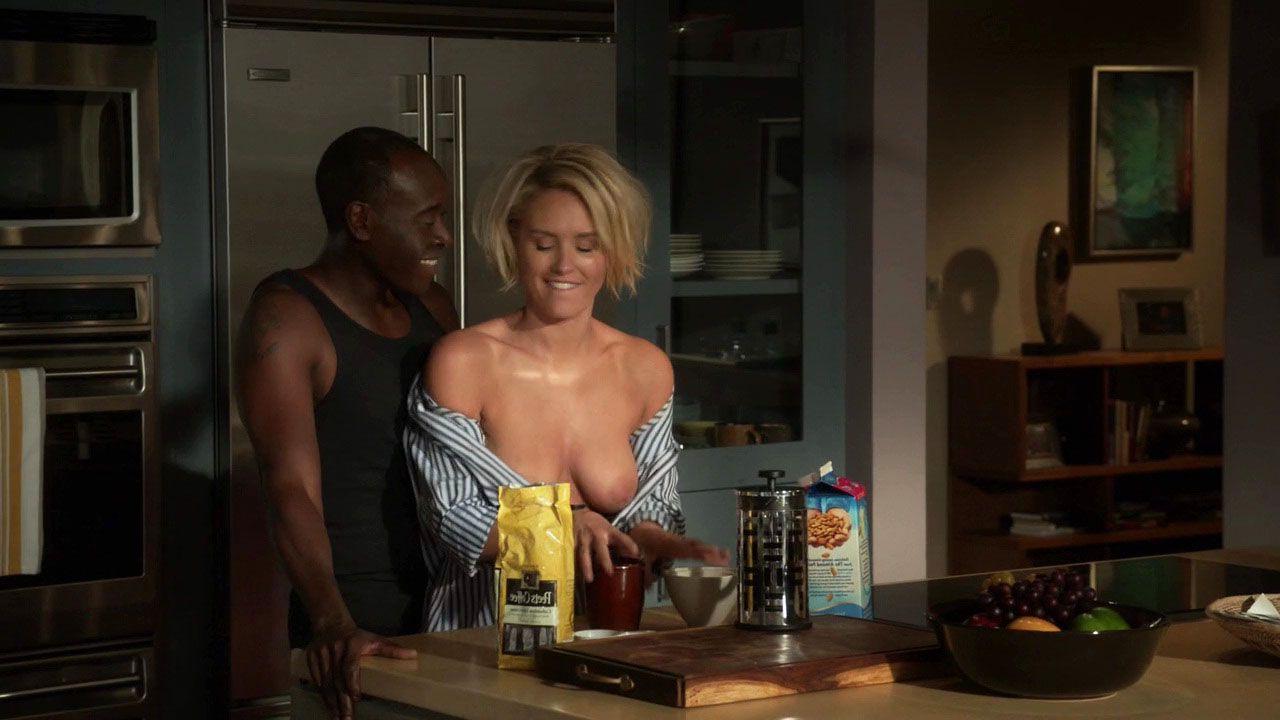 8P Nicky Whelan Nude Pics