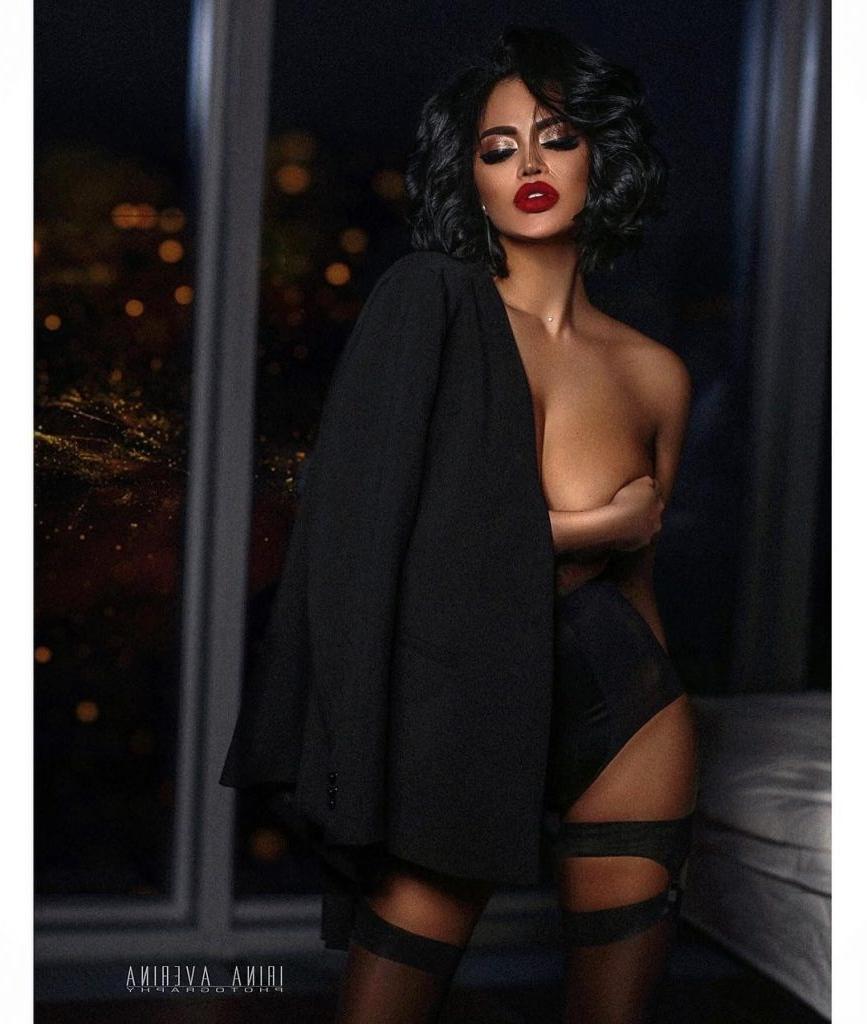 25P Nita Kuzmina Nude