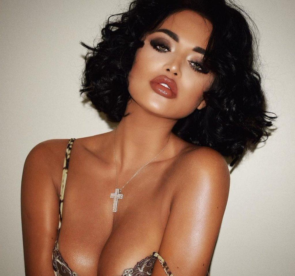25P Nita Kuzmina Nude