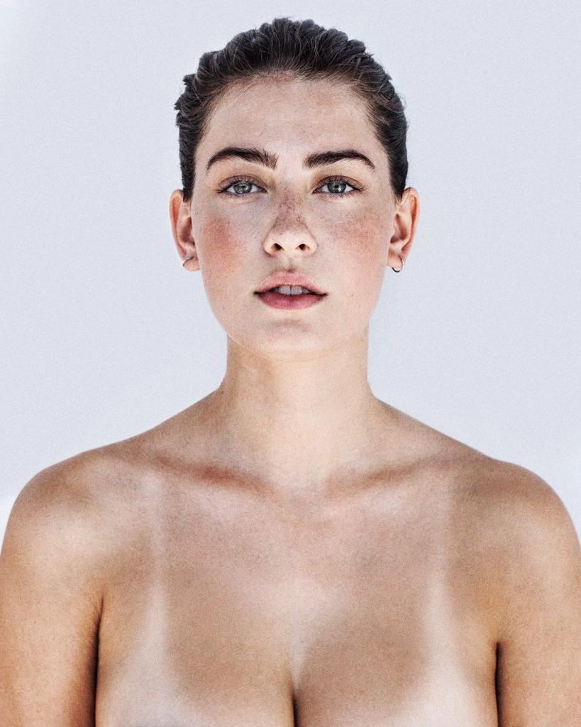 13P Olivia Norella Nude