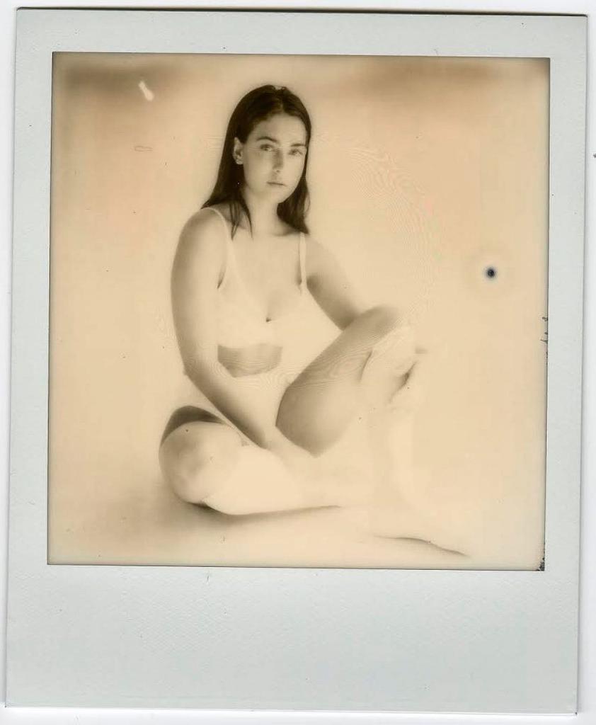 13P Olivia Norella Nude