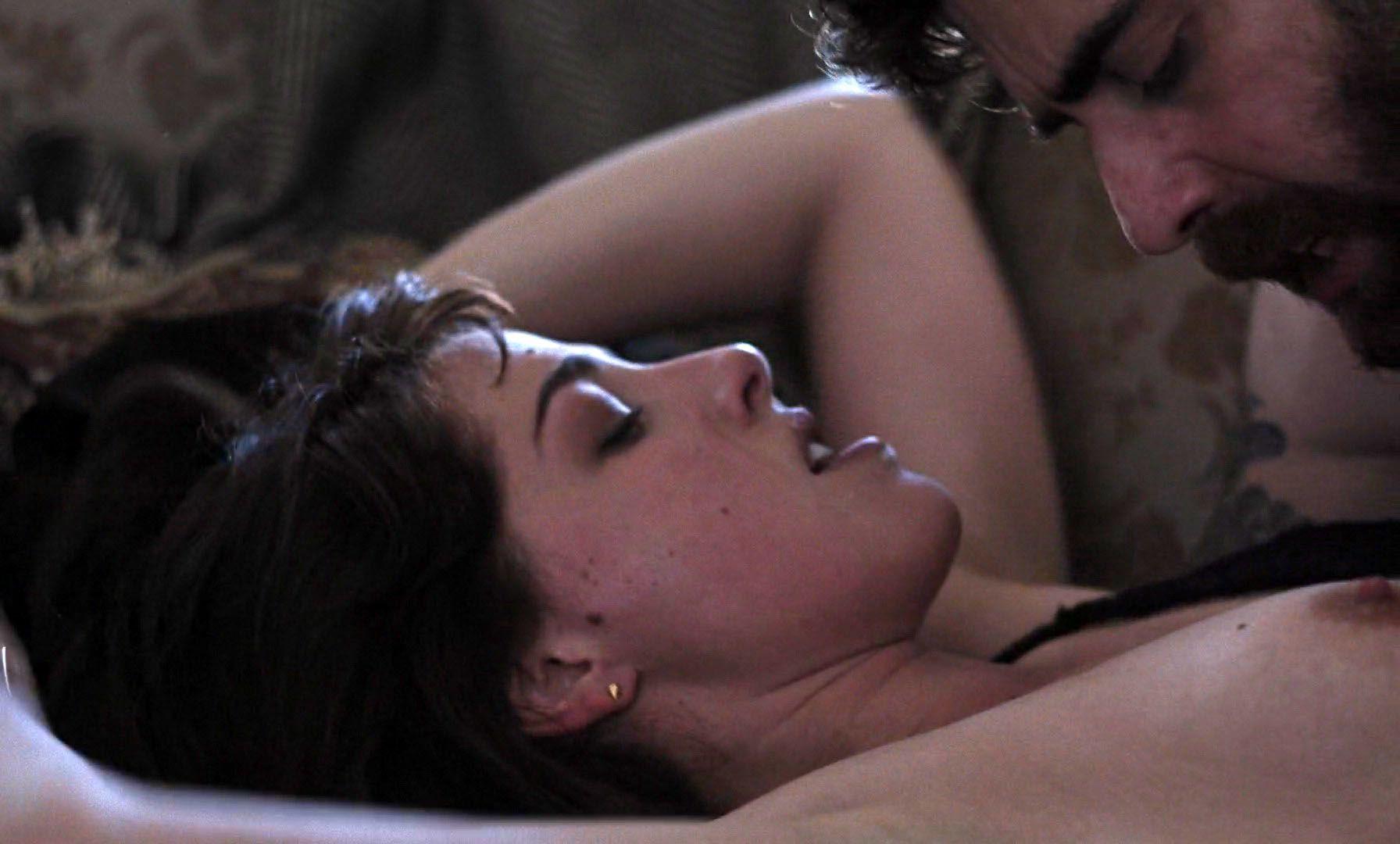 7P Nude Photos of Olivia Thirlby