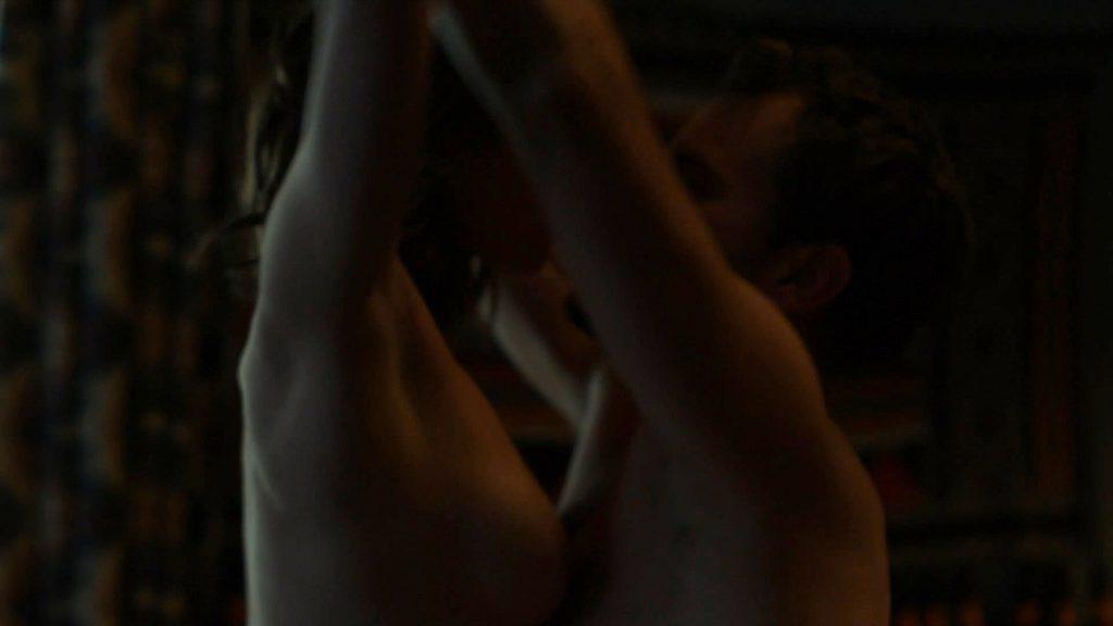 8P Phoebe Tonkin Nude