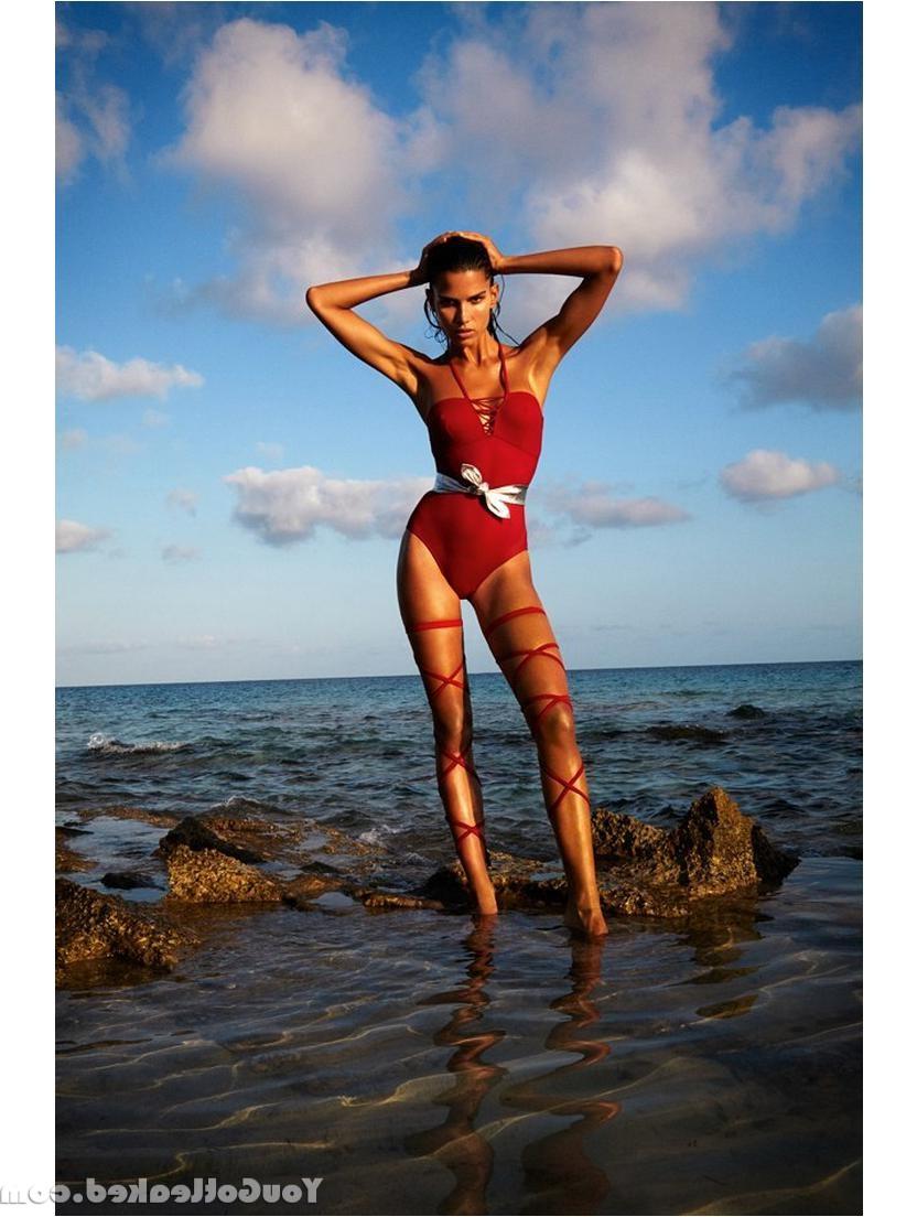 12P Nude pics of Raica Oliveira
