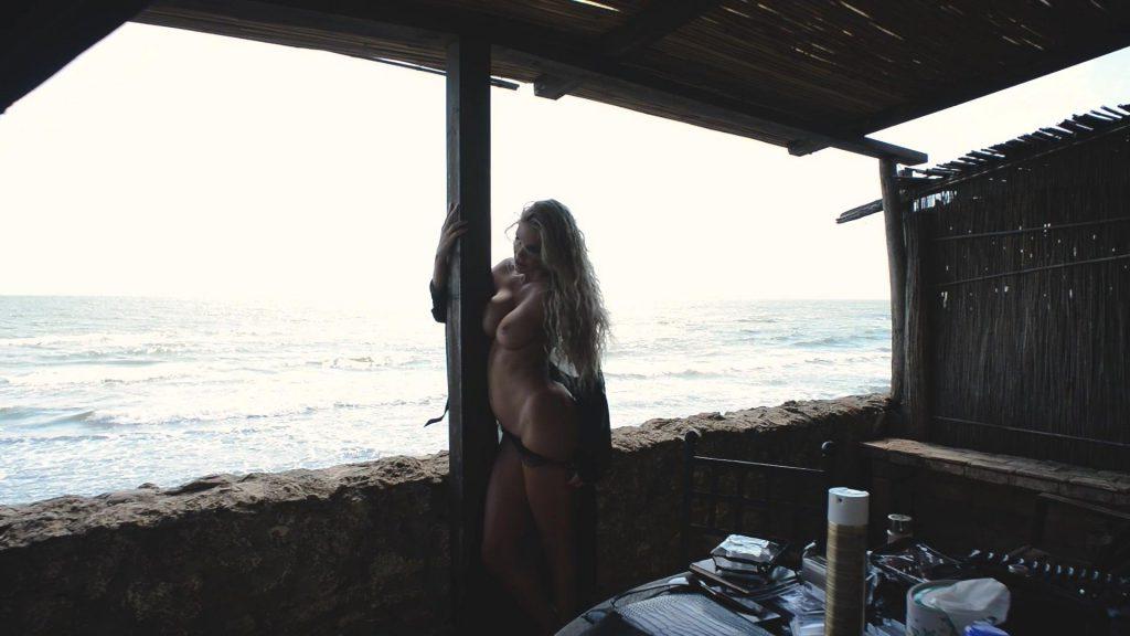 16P Ria Antoniou Nude