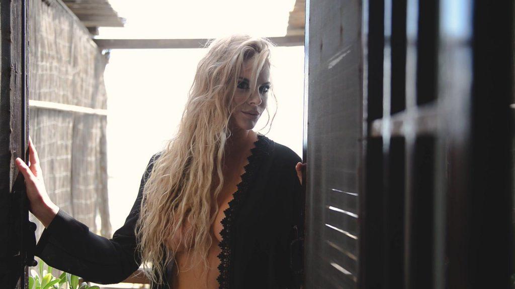16P Ria Antoniou Nude
