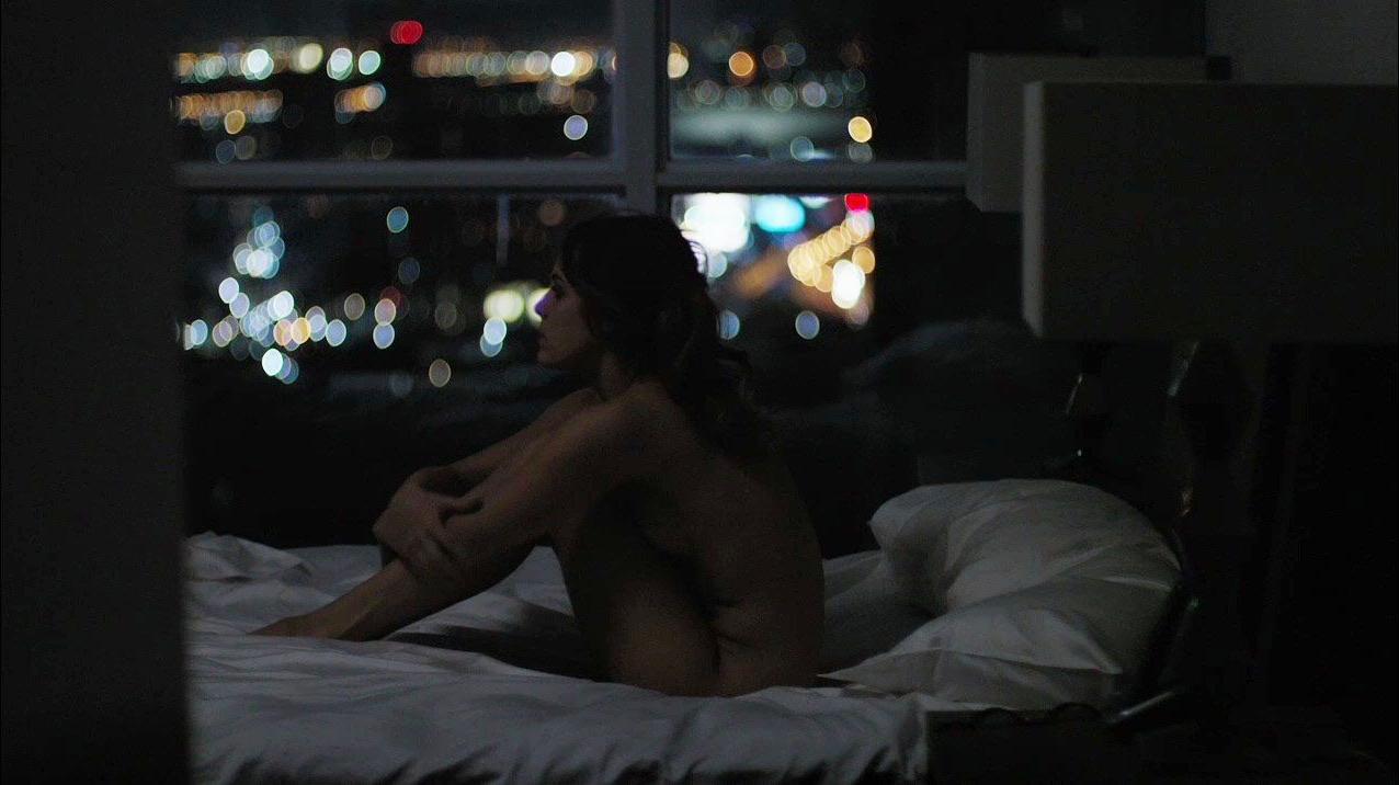9P Riley Keough Nude Photos