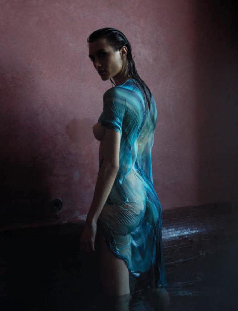 9P Ronja Furrer Nude