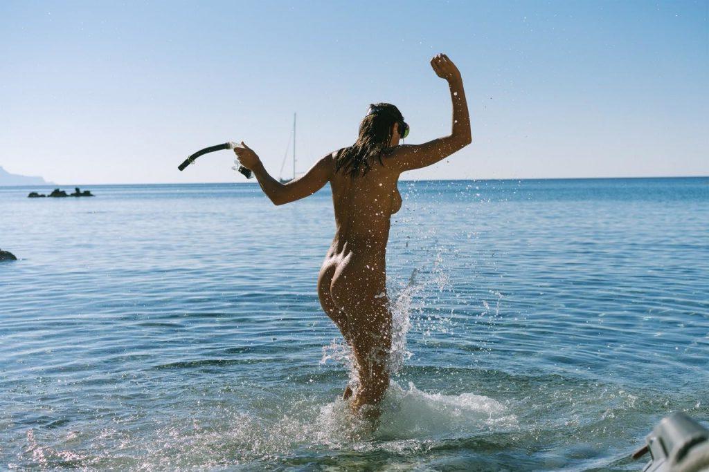 15P Roxanna Dunlop Nude