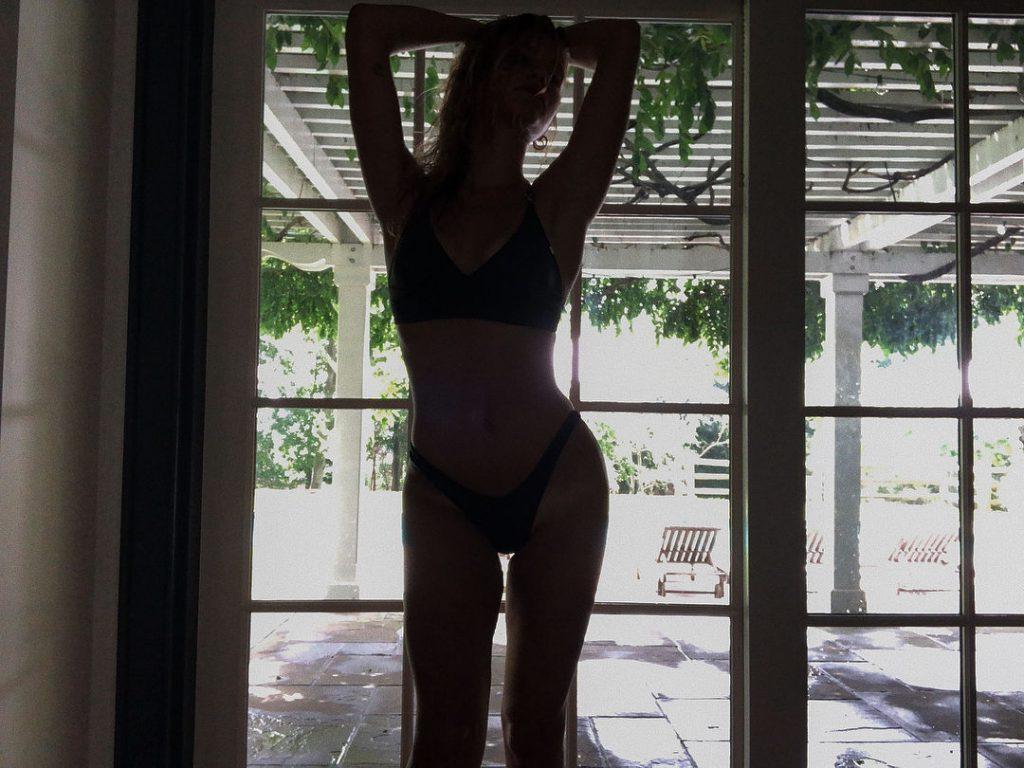 25P Sailor Brinkley Cook Hot