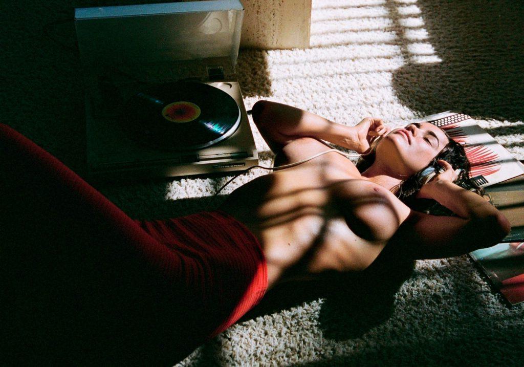15P Sarah Stephens Nude