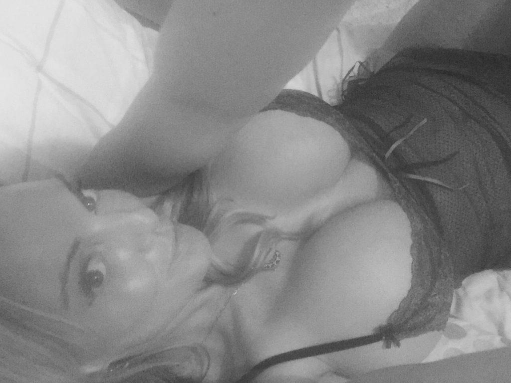 25P Stacey Saran Nude