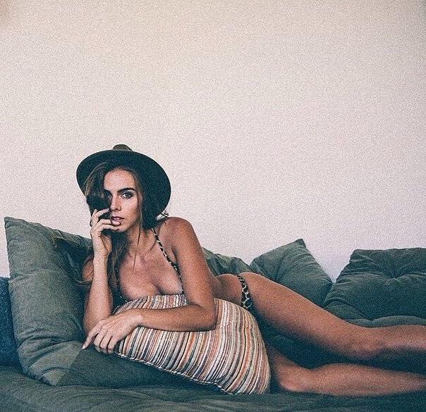 25P Tasha Courtney Nude