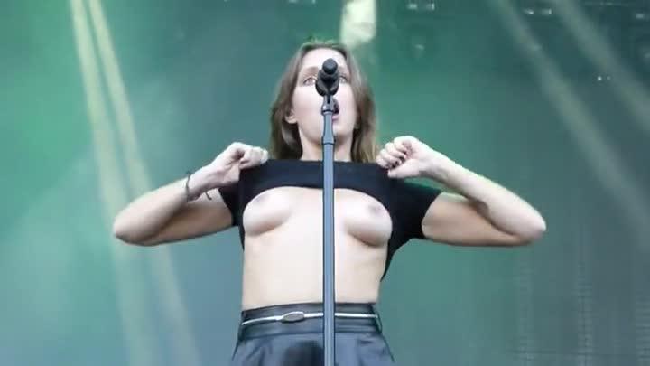 4P Tove Lo nude pics