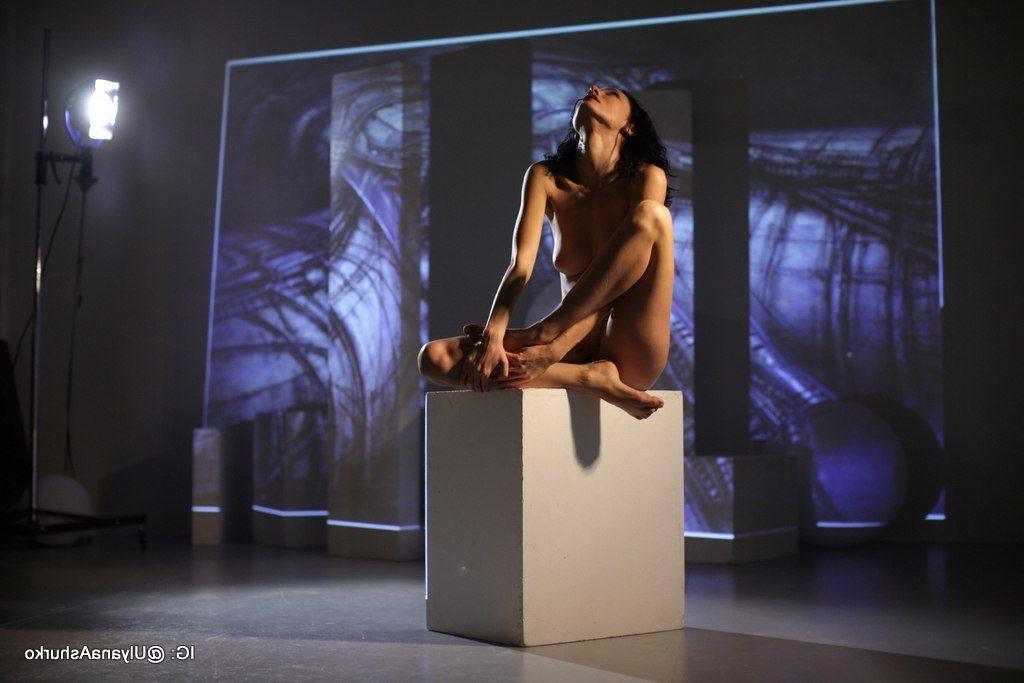 25P Ulyana Ashurko Nude