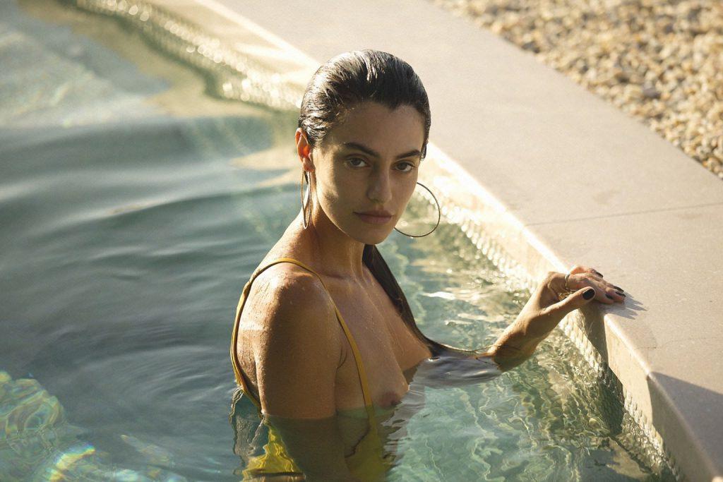 12P Yasmina Jones Nude