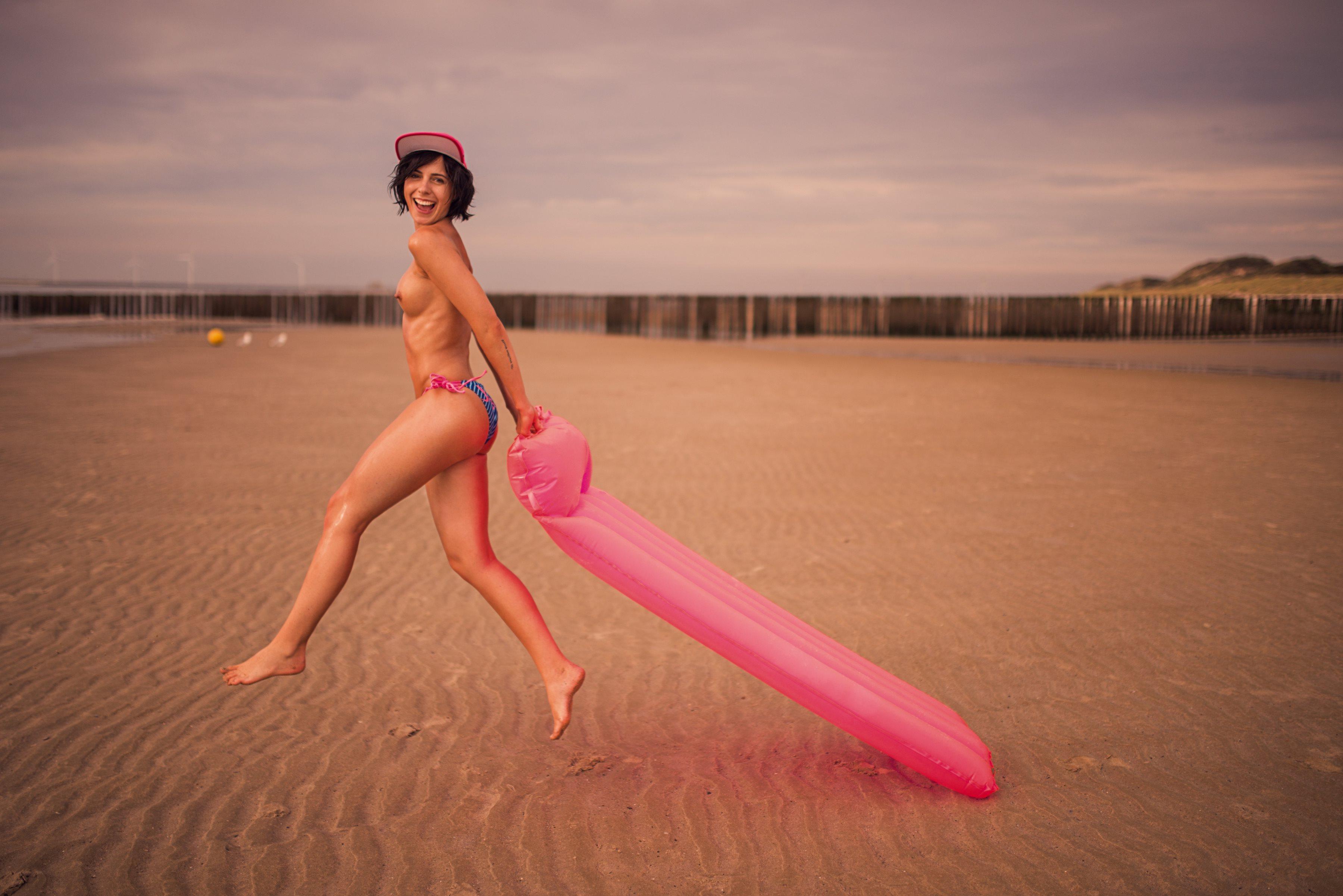 10P Nude pics of Franzi Skamet