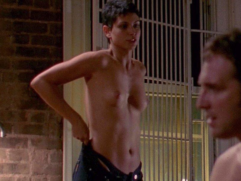7P Nude pics of Morena Baccarin