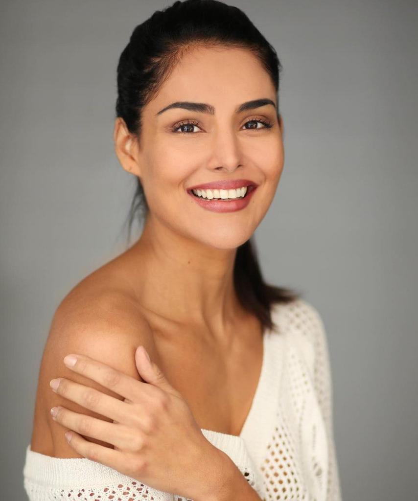 25P Nathalia Kaur Nude