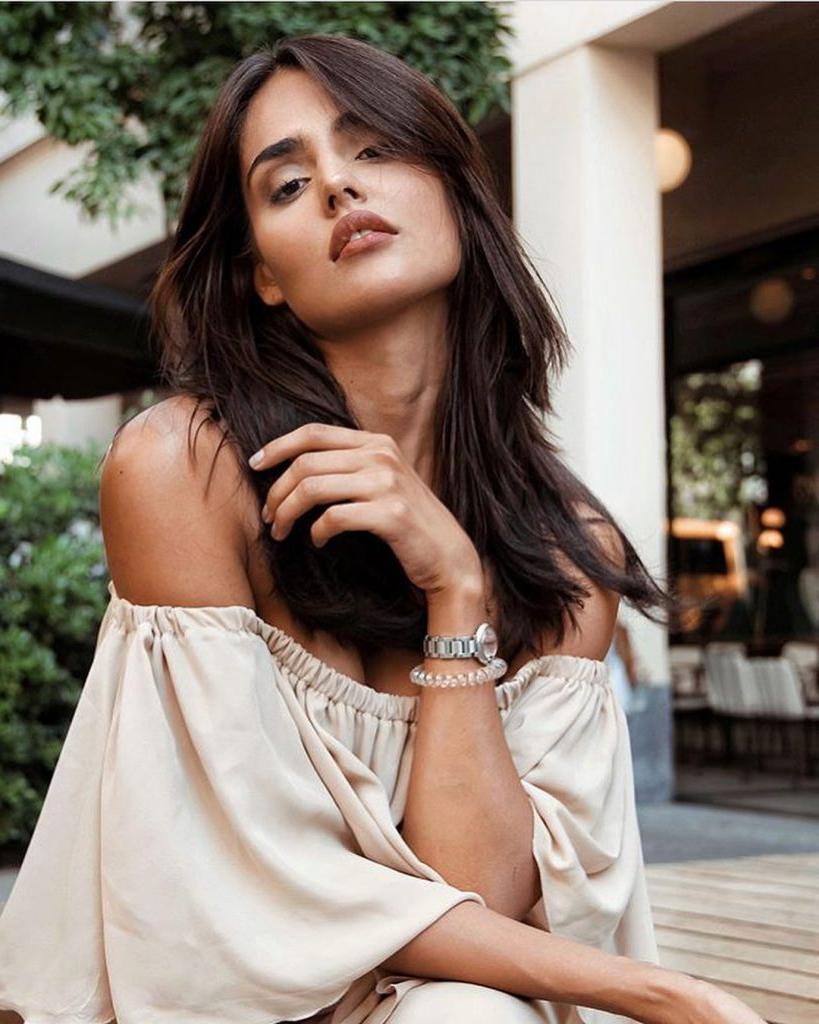 25P Nathalia Kaur Nude