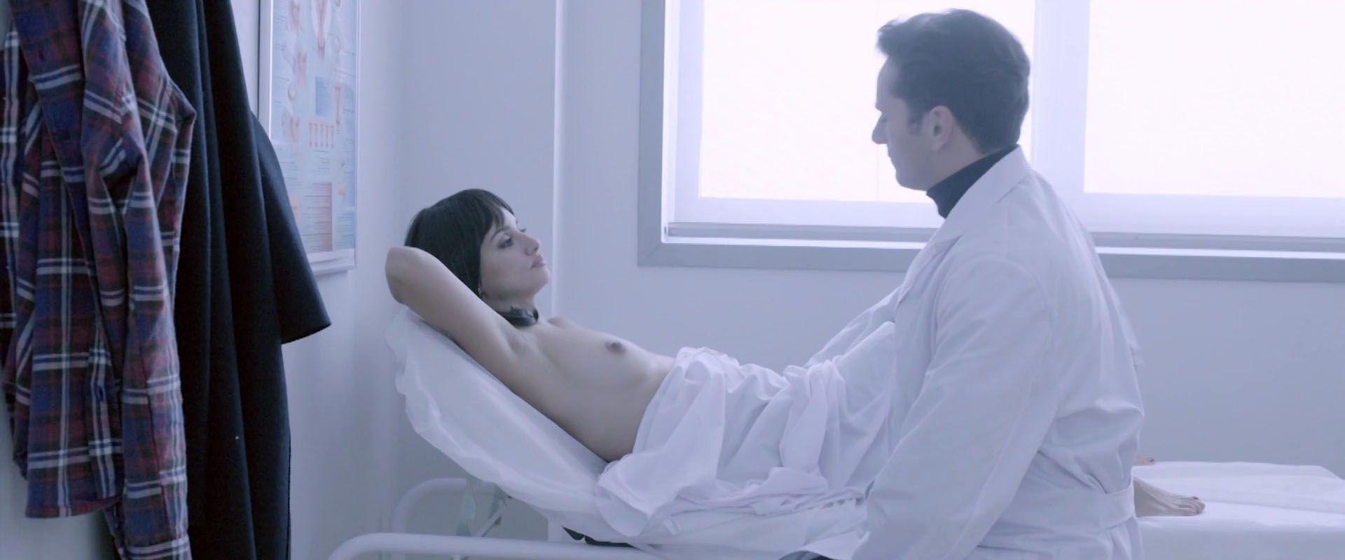 10P Penelope Cruz Nude Pics
