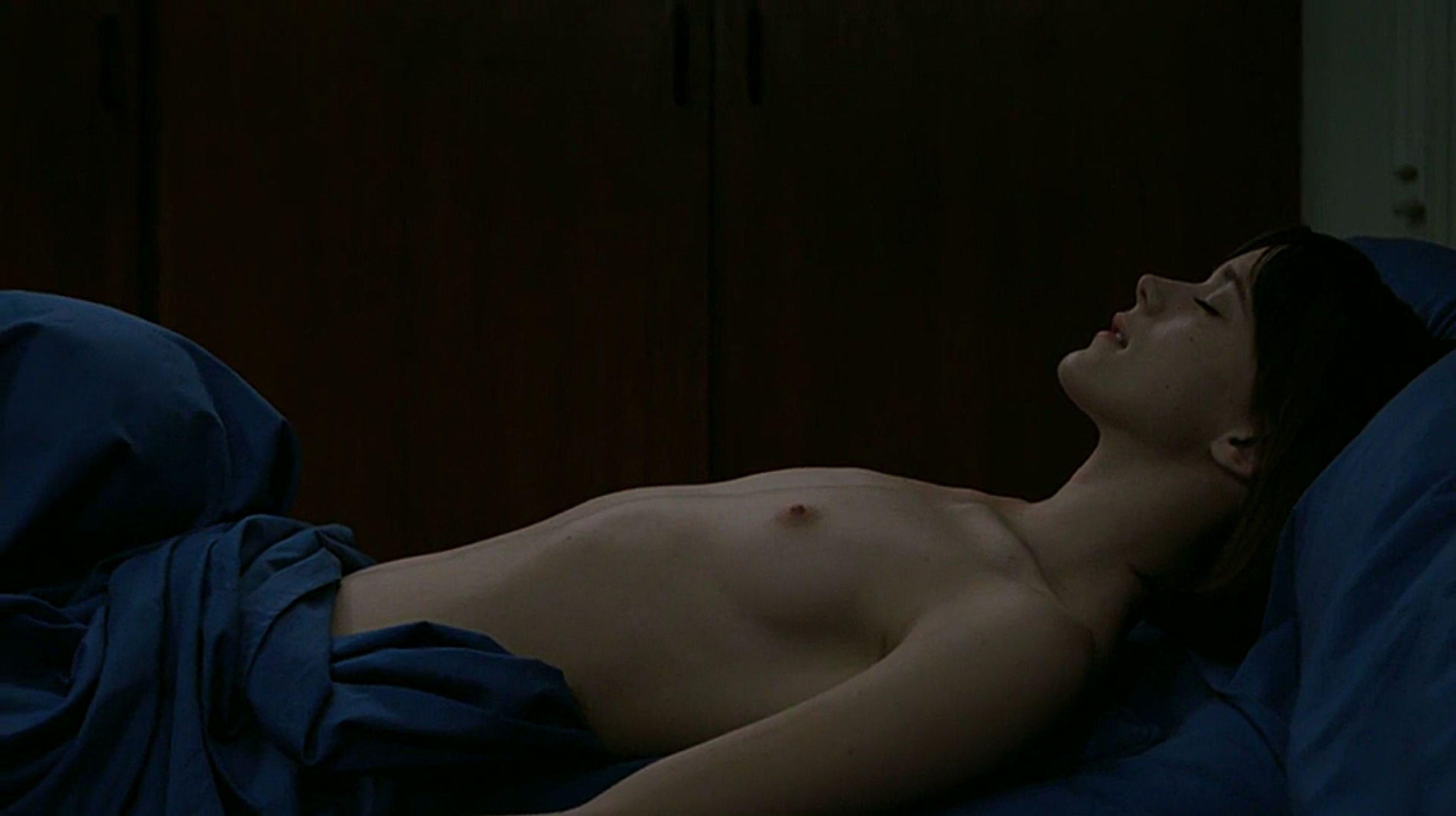 17P Stacy Martin Nude