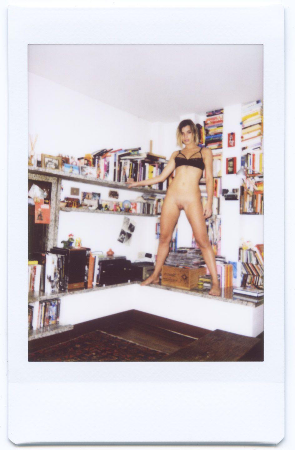 7P Valentina Georgia Pegorer Nude Photos