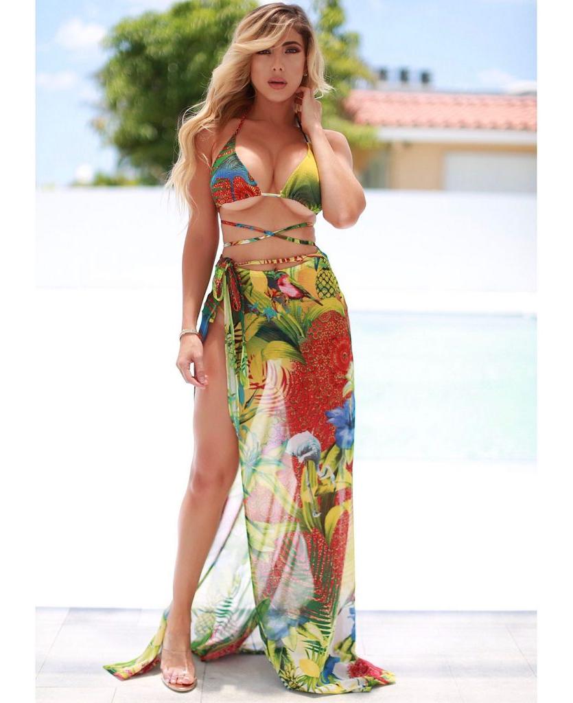 25P Valeria Orsini Nude