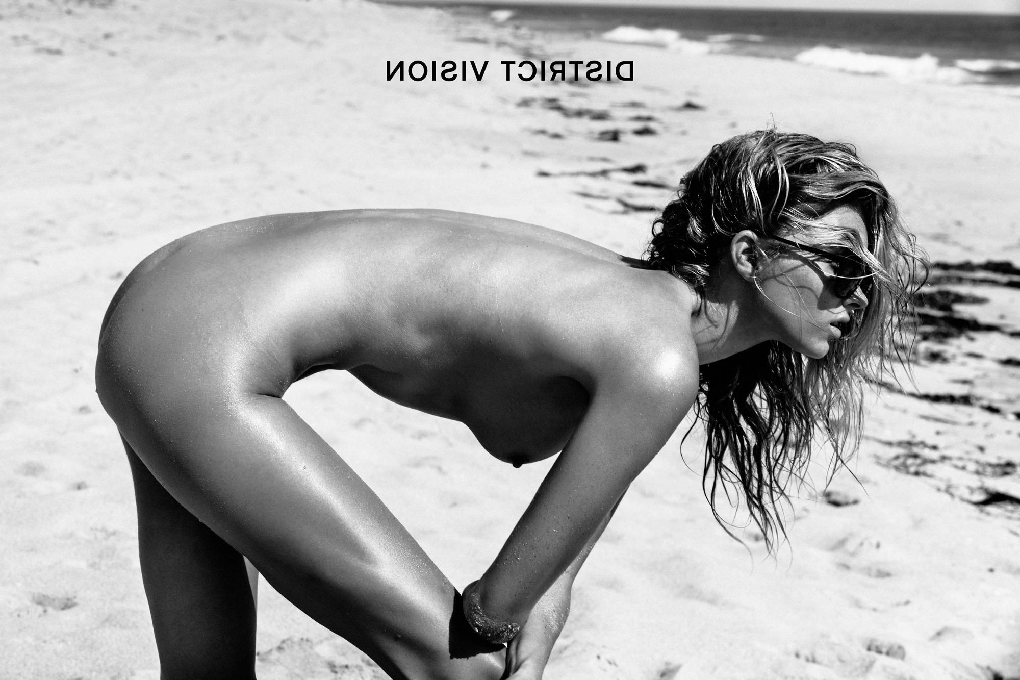 7P Elsa Hosk Nude