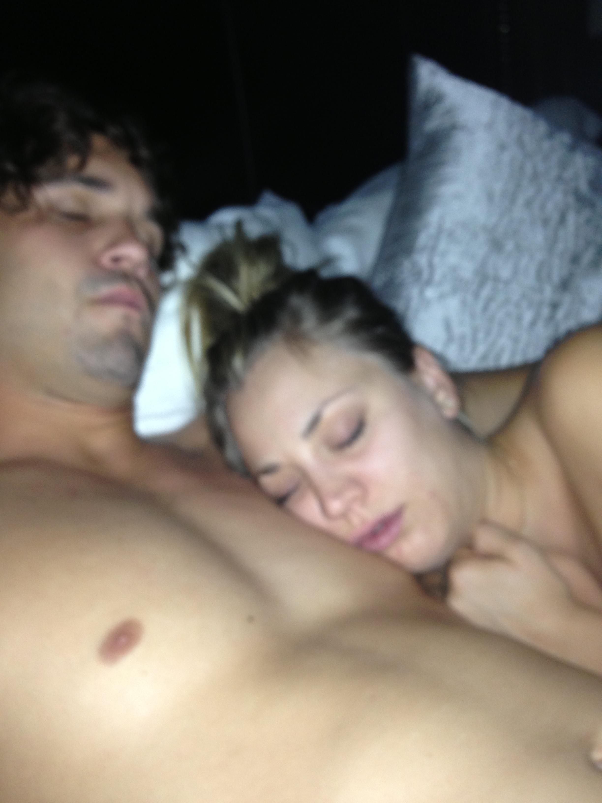23P Hottest Kaley Cuoco on nude photos