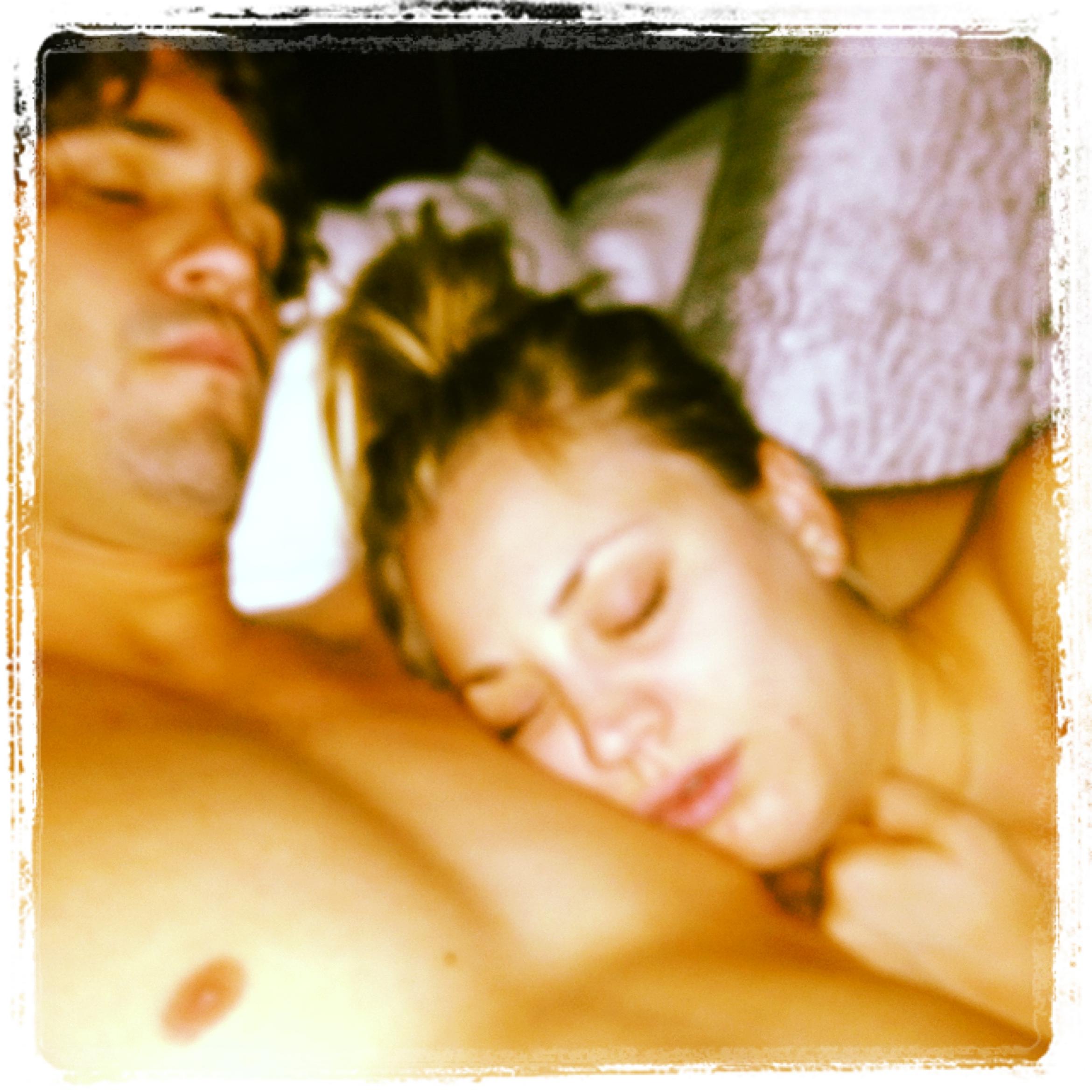 23P Hottest Kaley Cuoco on nude photos