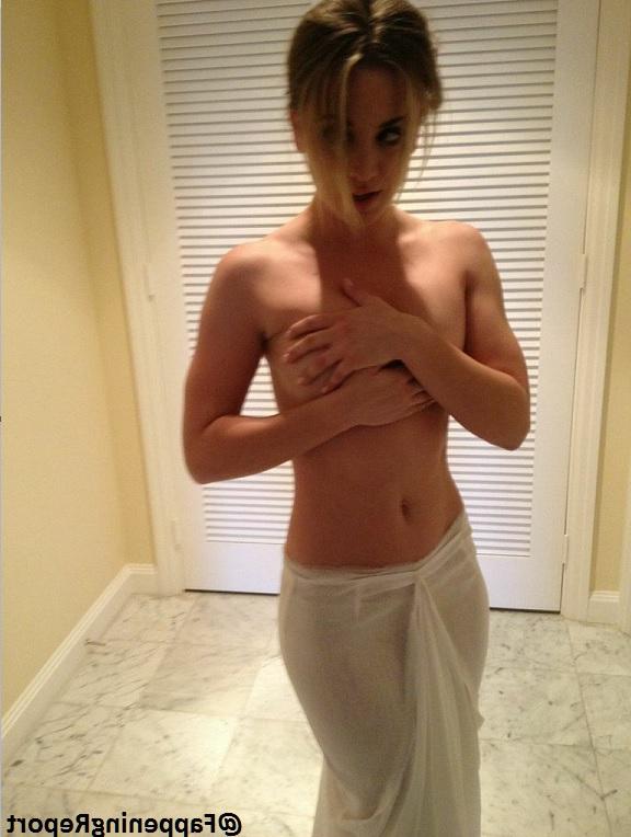 23P Hottest Kaley Cuoco on nude photos