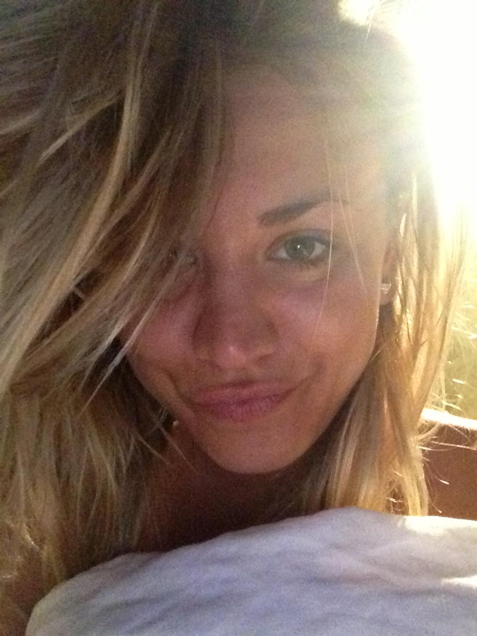 23P Hottest Kaley Cuoco on nude photos