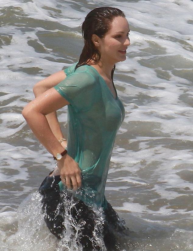 10P Wet pics of Katharine McPhee