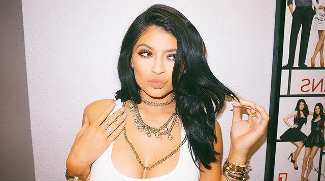 25P Nude pics of Kylie Jenner