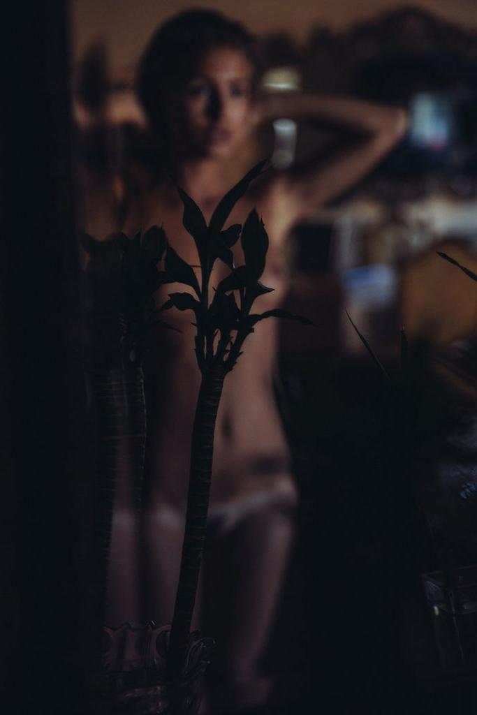 20P Marisa Papen Nude