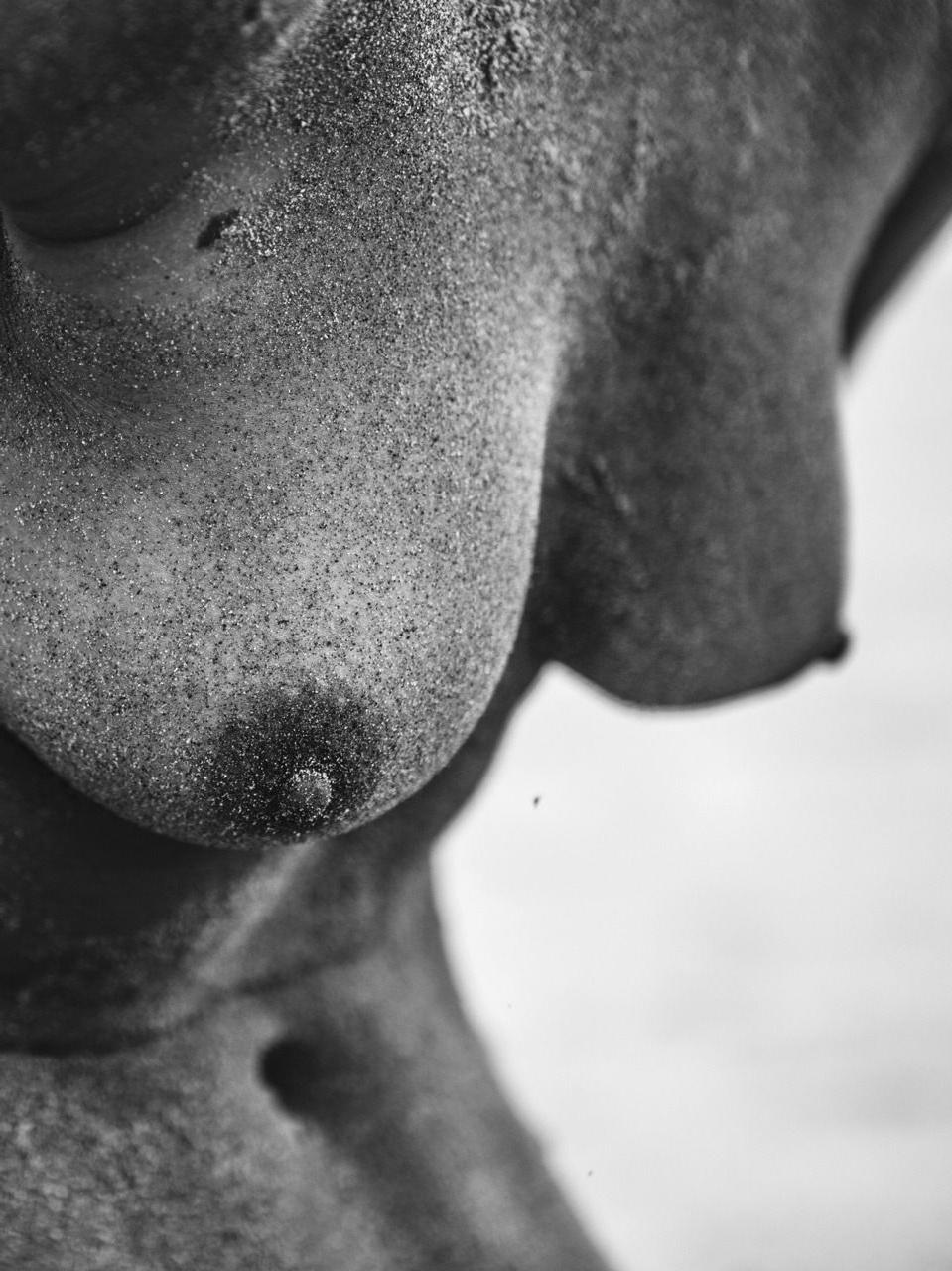 25P Marisa Papen Nude