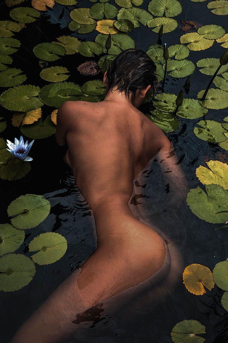 25P Marisa Papen Nude