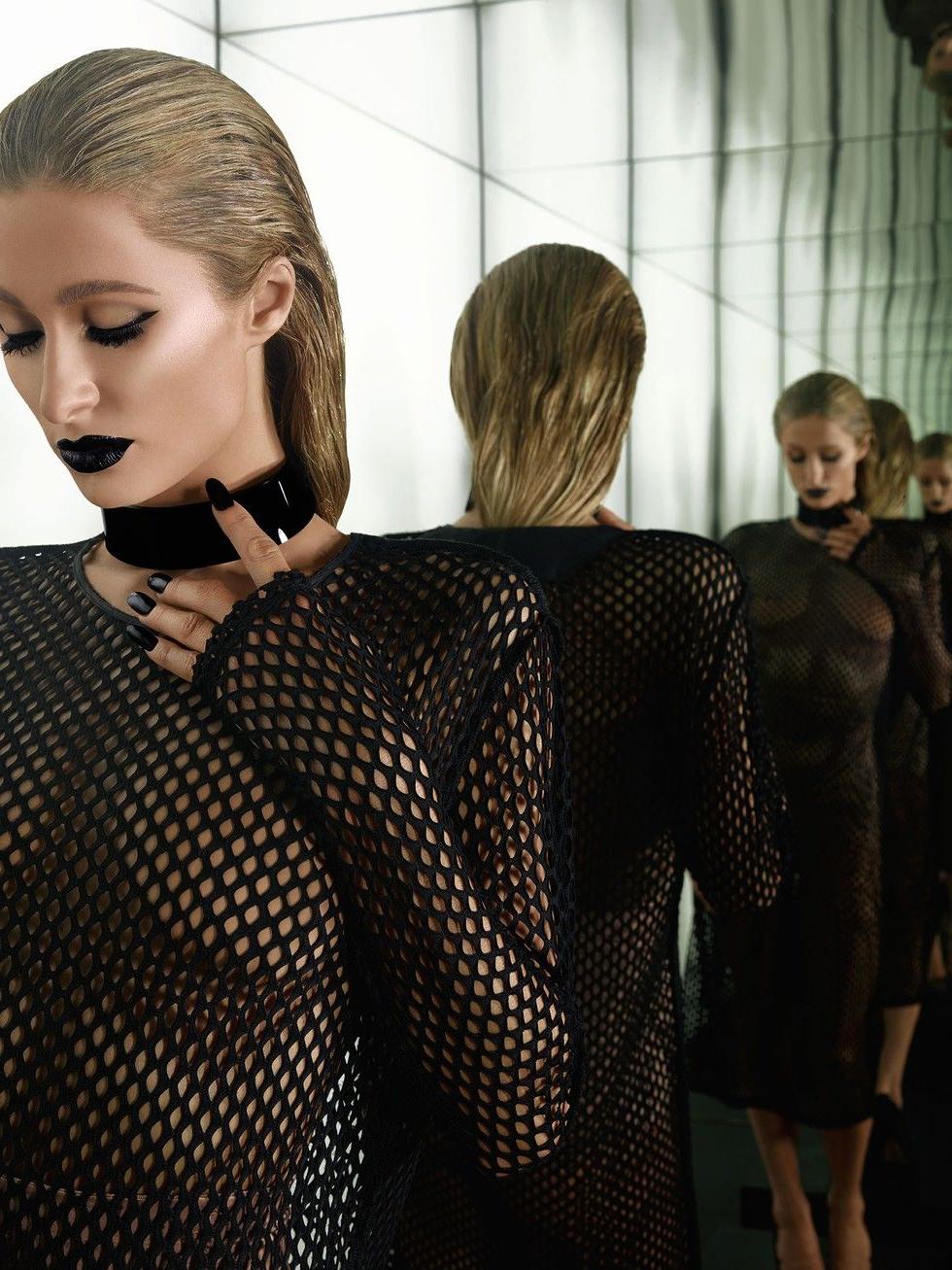 9P Paris Hilton Nude Photos
